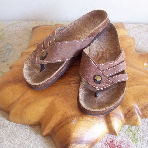 Muk Luks Shoes - Muk Luks Brown Sandals SZ - 8